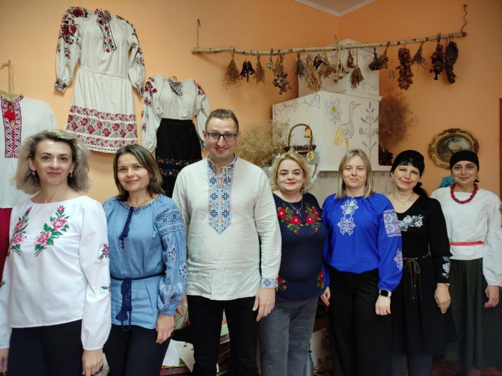 З Днем вишиванки, Україно!