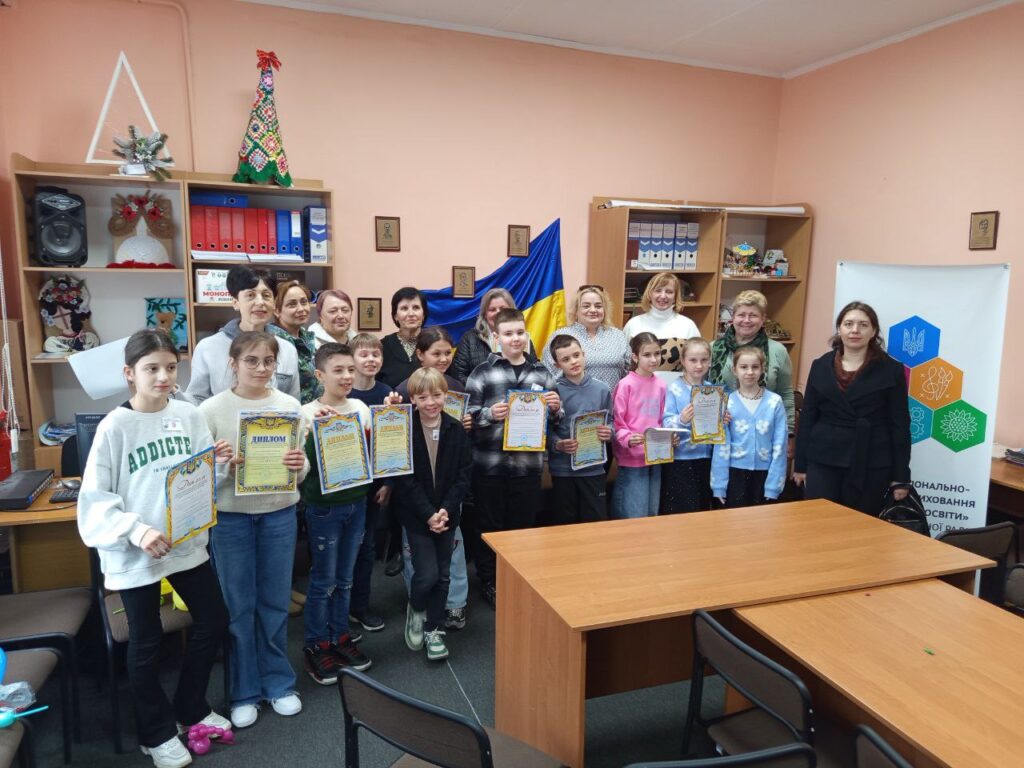 Обласні змагання учнів молодшого шкільного віку з початкового технічного моделювання!